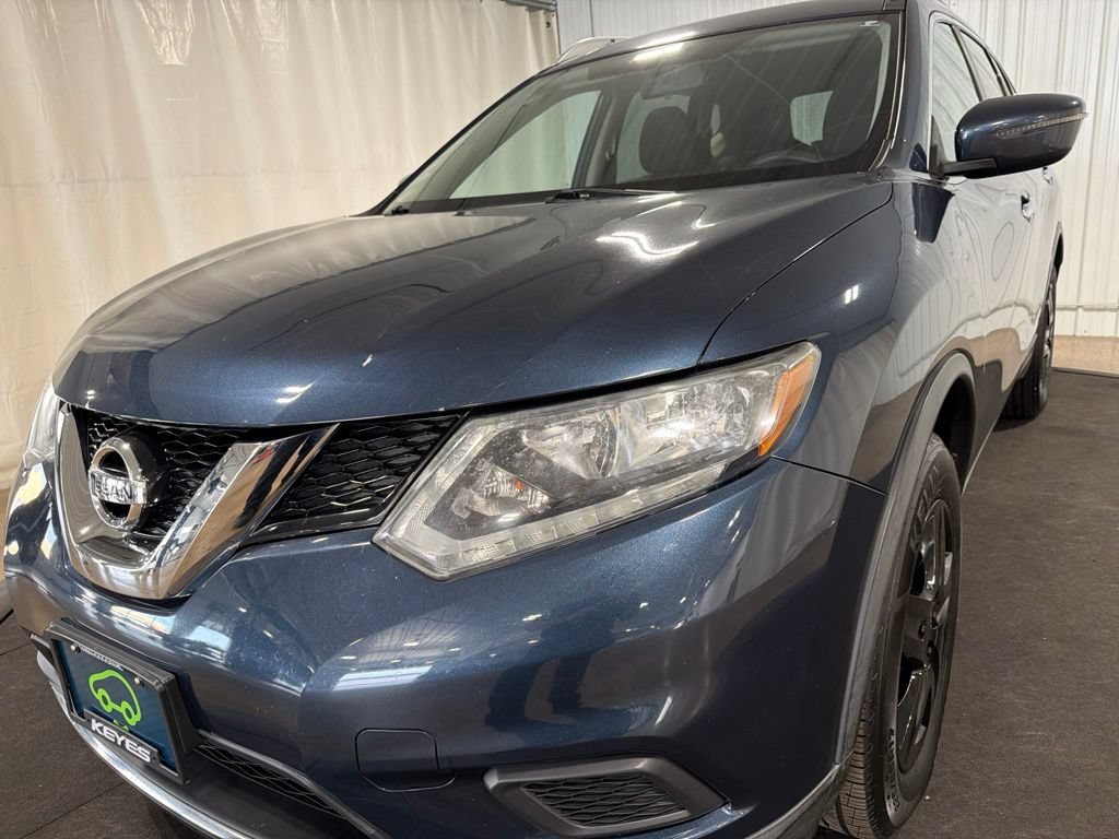 Used 2016 Nissan Rogue S w/ Appearance Package AWD/4WD image 14