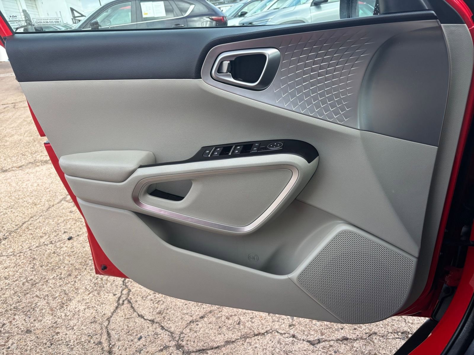 Used 2025 Kia Soul LX w/ LX Technology Package image 20