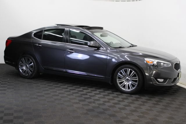 Used 2014 Kia Cadenza Premium w/ Luxury Package FWD image 3