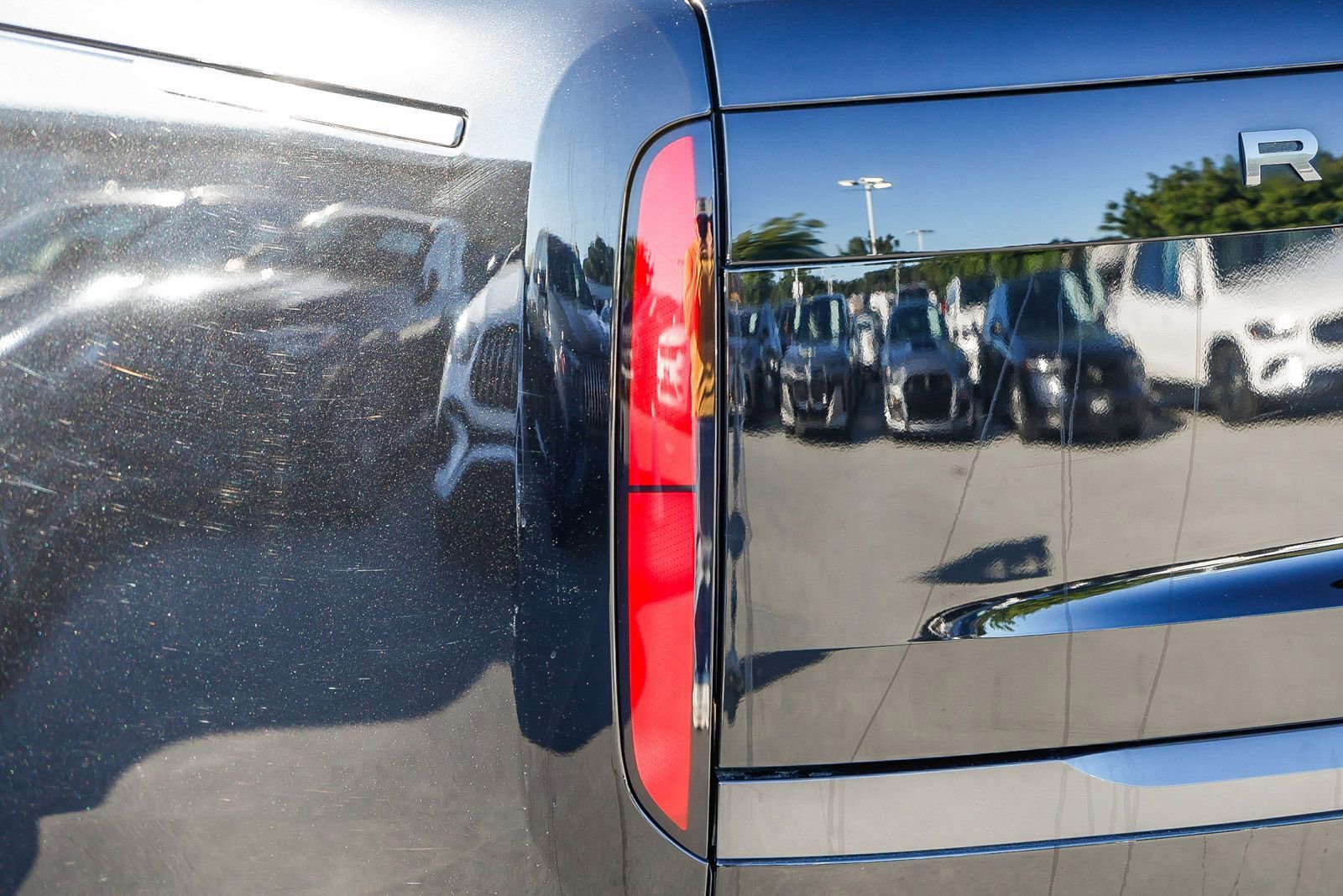 Used 2023 Land Rover Range Rover SE AWD/4WD image 8