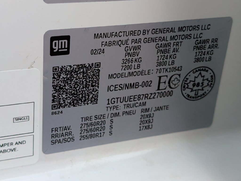 Used 2024 GMC Sierra 1500 AT4 w/ Technology Package AWD/4WD image 40