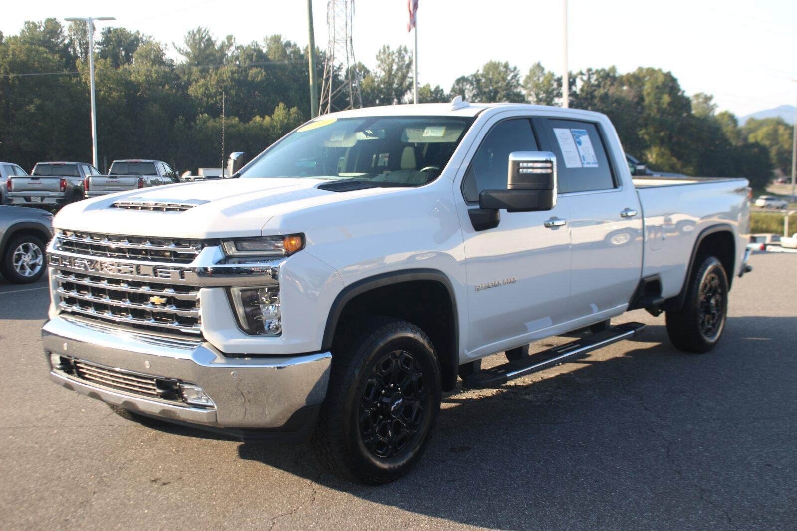 Used 2020 Chevrolet Silverado 2500 LTZ w/ Safety Package AWD/4WD image 3