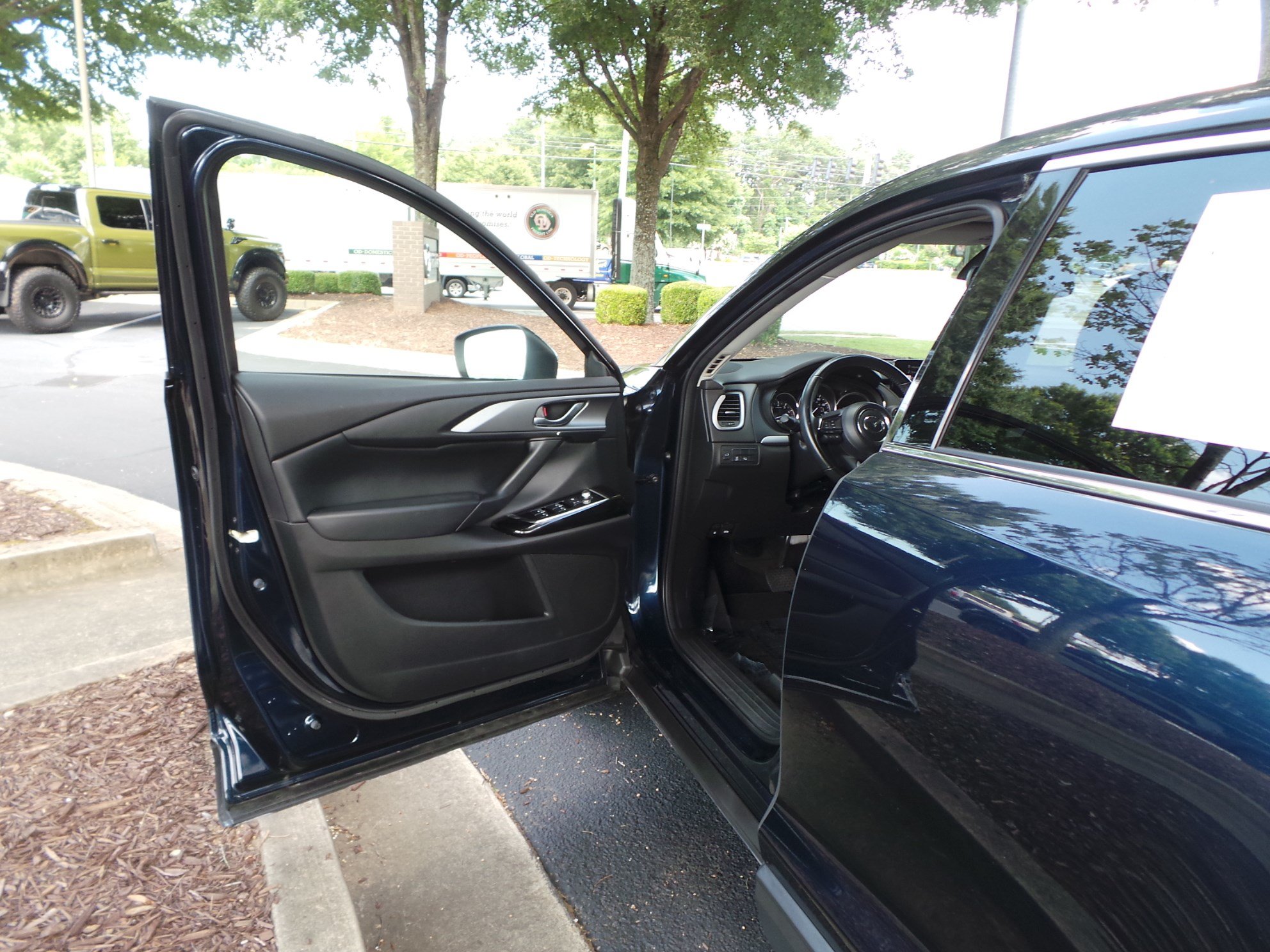 Certified 2023 MAZDA CX-9 Touring AWD/4WD image 24