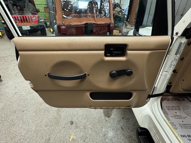 Used 1999 Jeep Wrangler Sahara AWD/4WD image 14