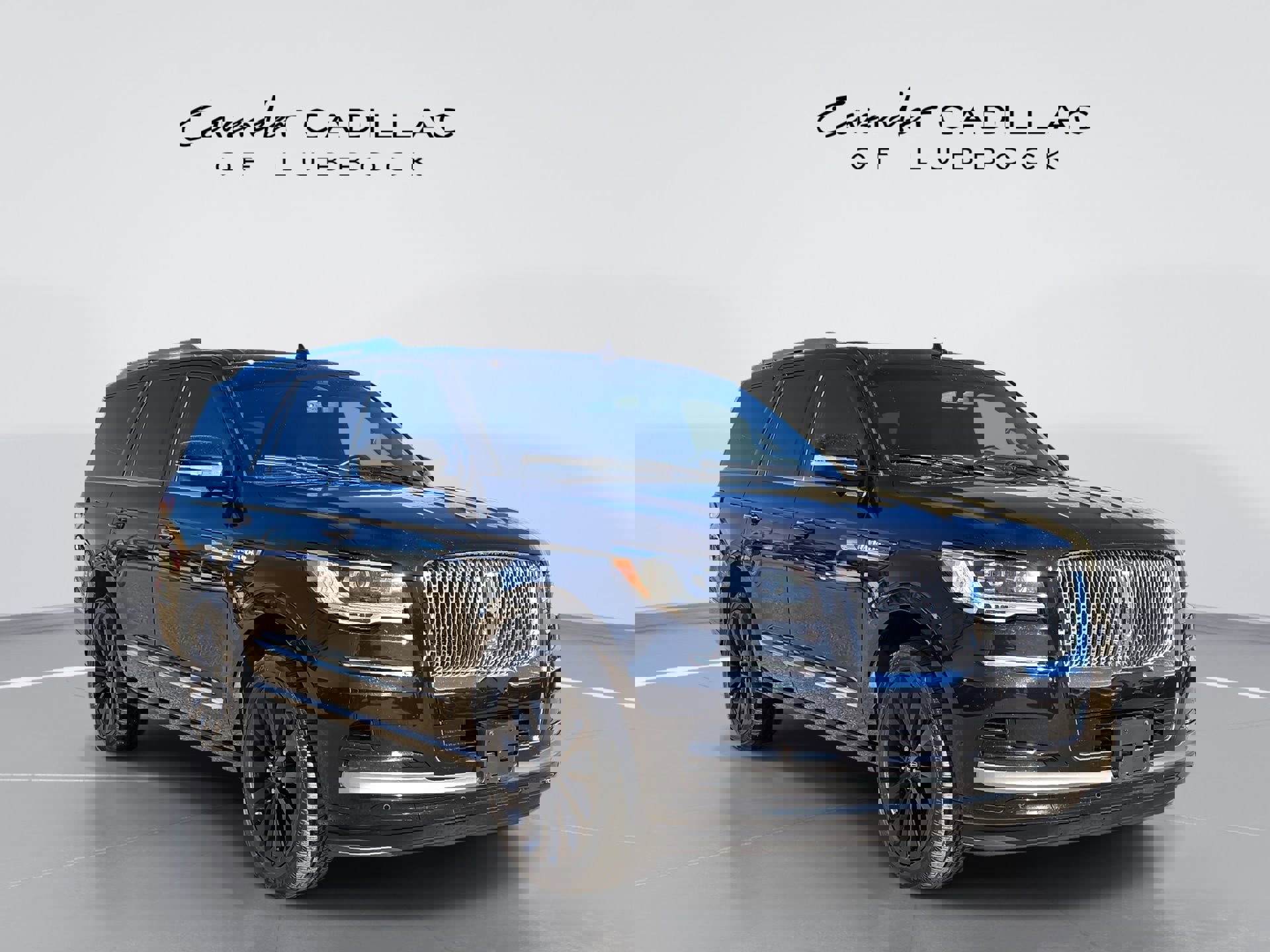 Used 2023 Lincoln Navigator Reserve image 1