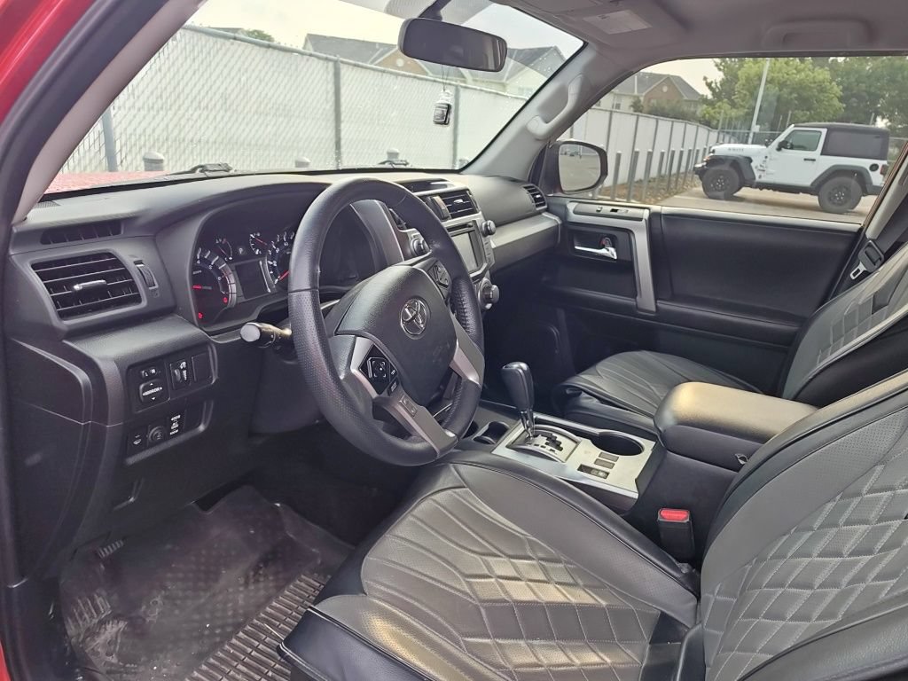 Used 2019 Toyota 4Runner SR5 RWD image 9