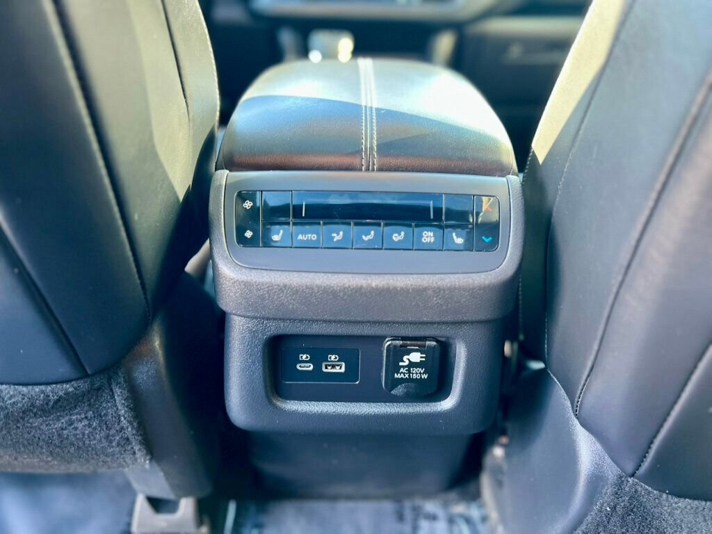 Used 2022 Nissan Pathfinder Platinum w/ Cargo Package image 15