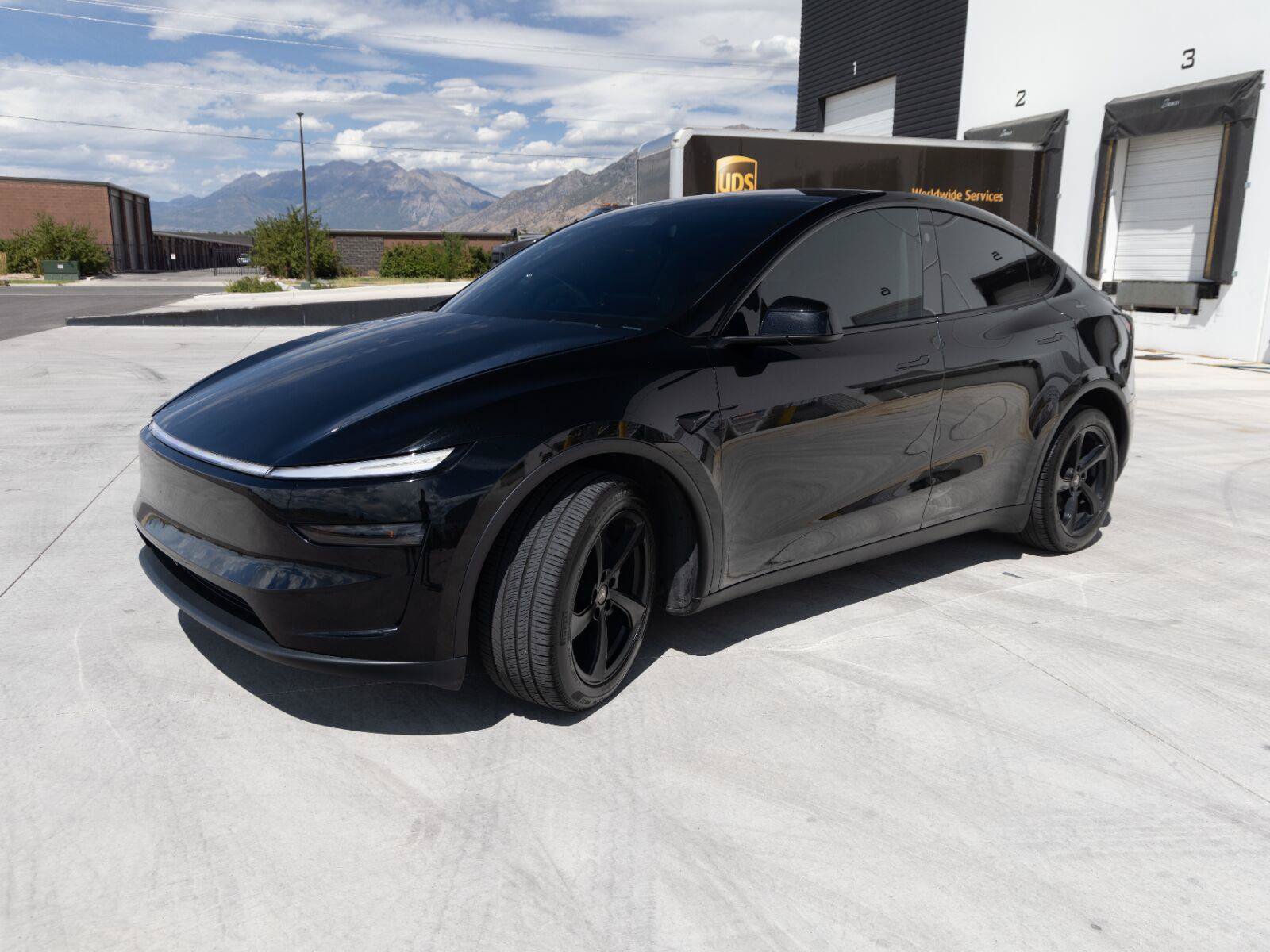 Used 2026 Tesla Model Y Long Range AWD/4WD image 5