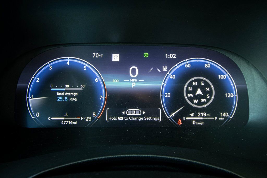 Used 2023 Toyota Highlander Limited image 32