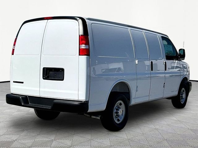New 2026 Chevrolet Express 2500 RWD image 6