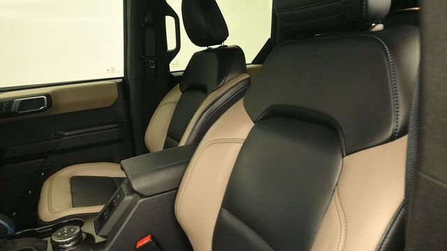 Certified 2024 Ford Bronco Wildtrak AWD/4WD image 21