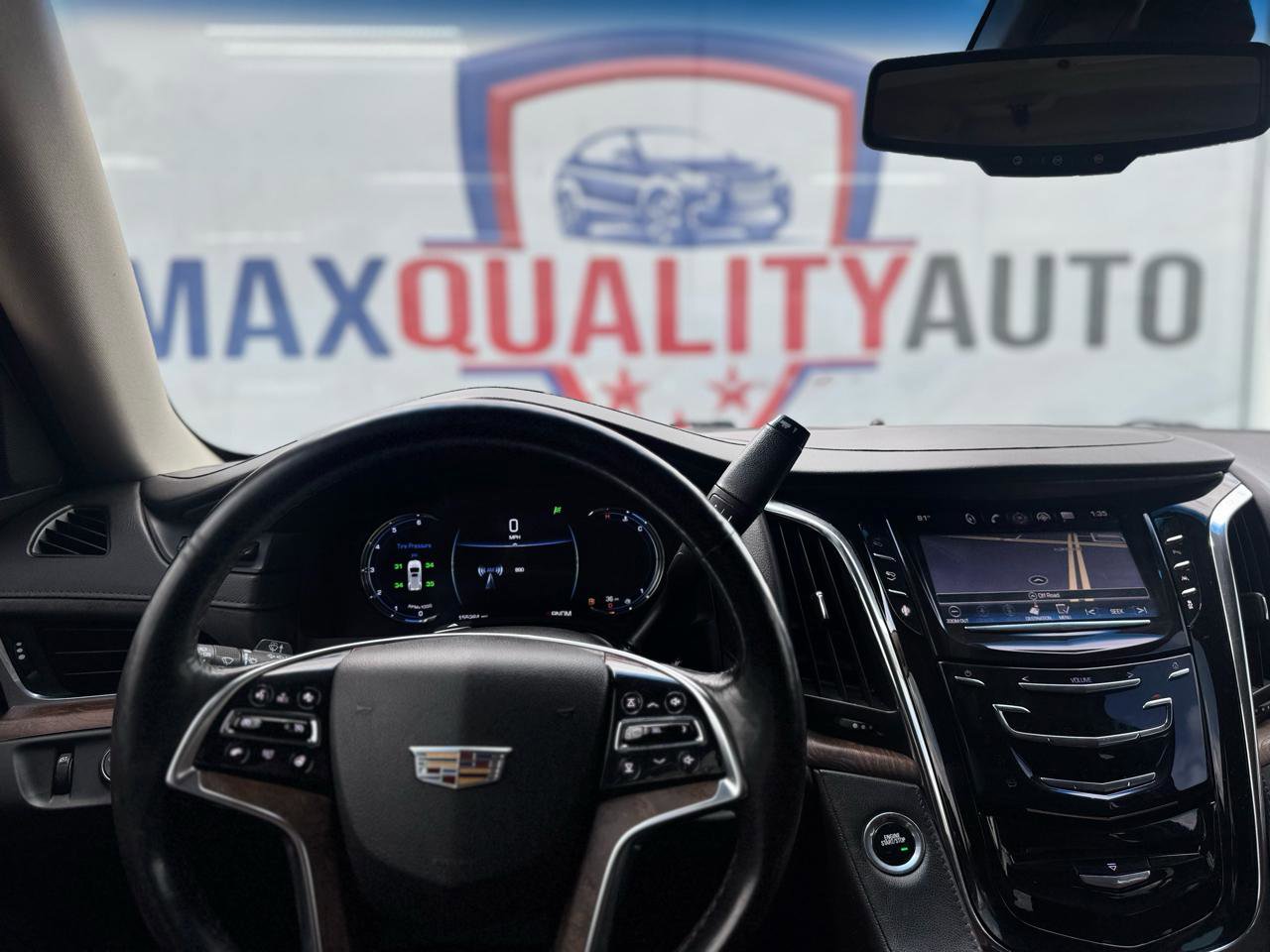 Used 2016 Cadillac Escalade ESV Luxury AWD/4WD image 33