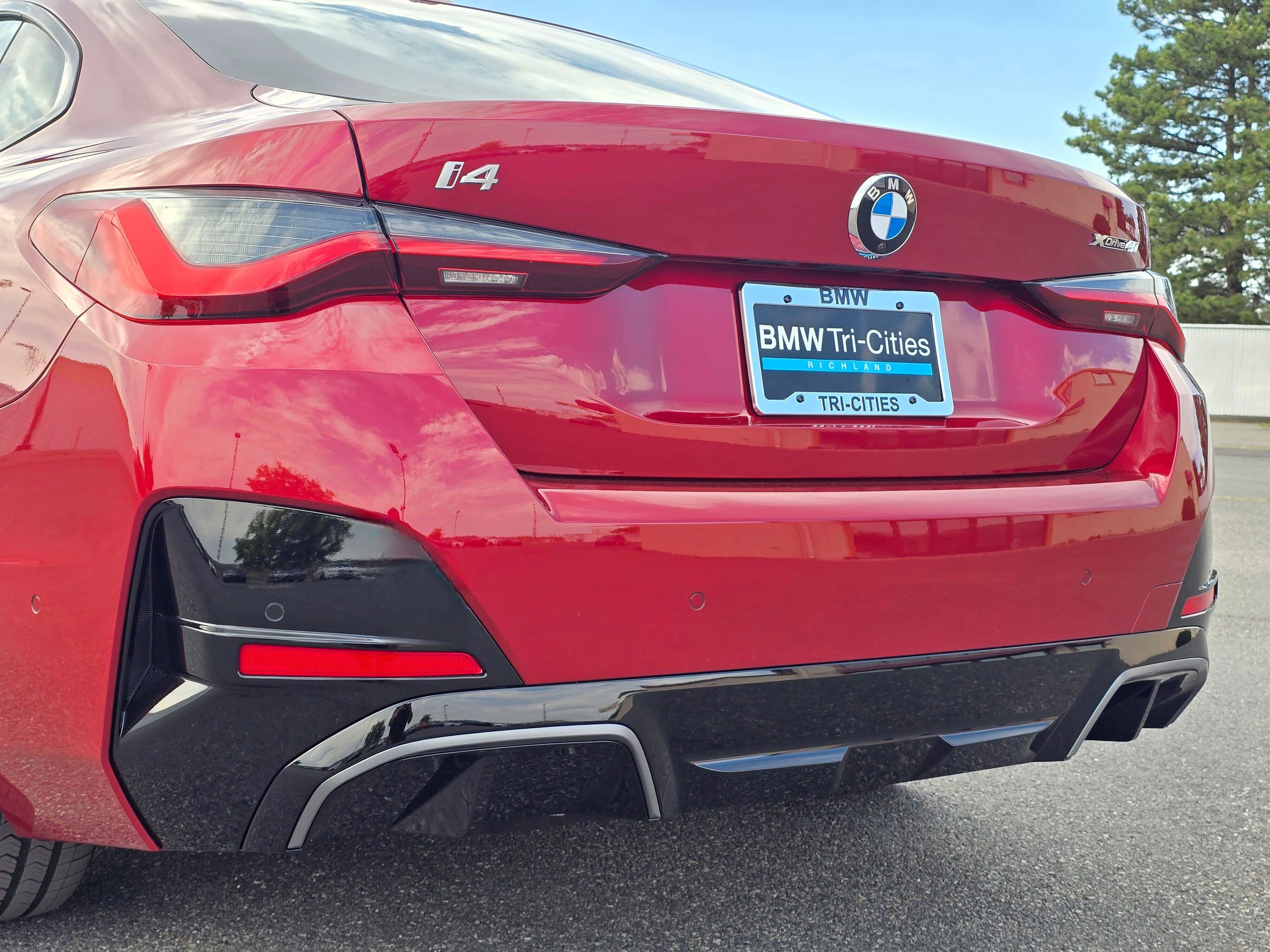 New 2026 BMW i4 xDrive40i w/ M Sport Package AWD/4WD image 7