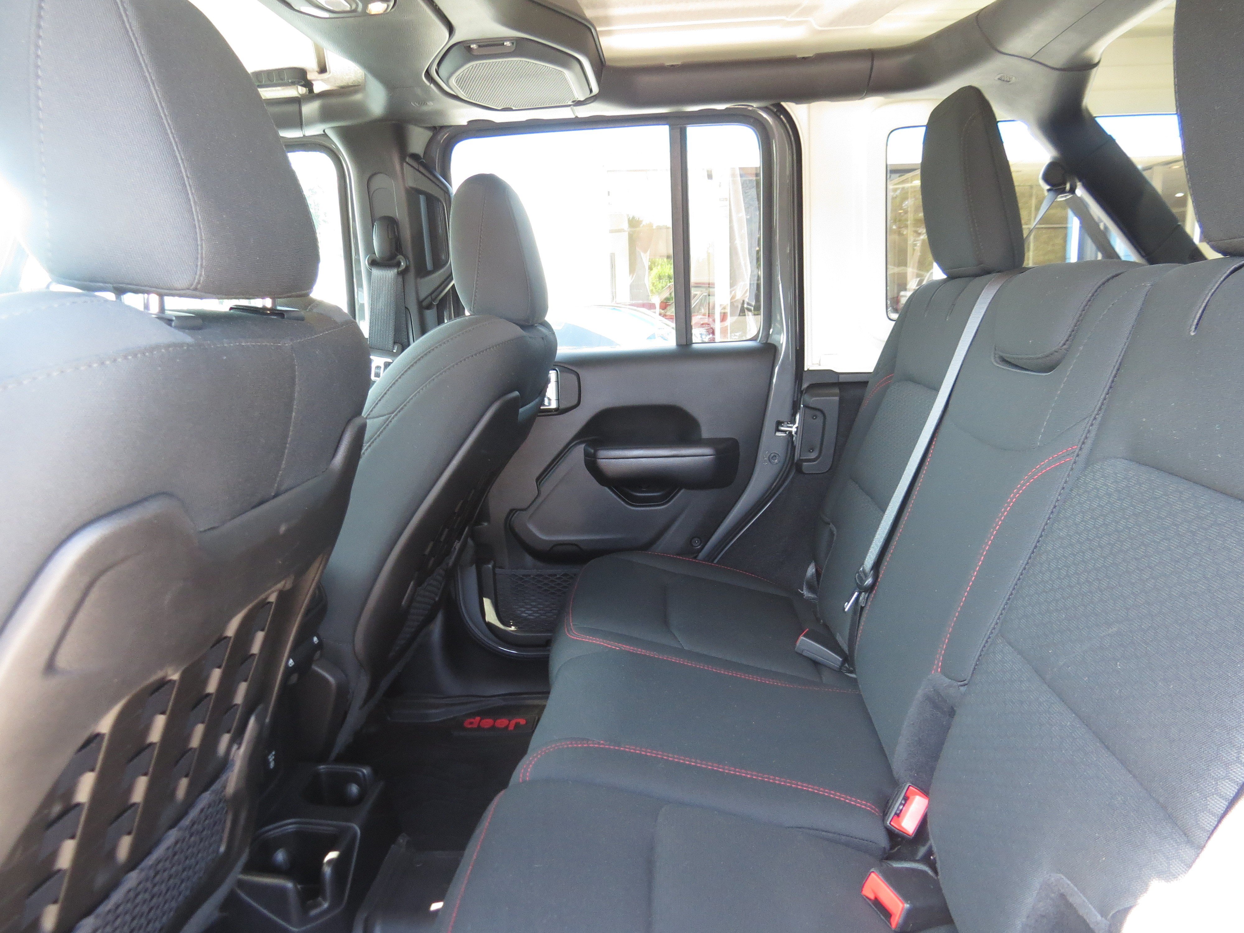 Used 2019 Jeep Wrangler Unlimited Rubicon AWD/4WD image 14