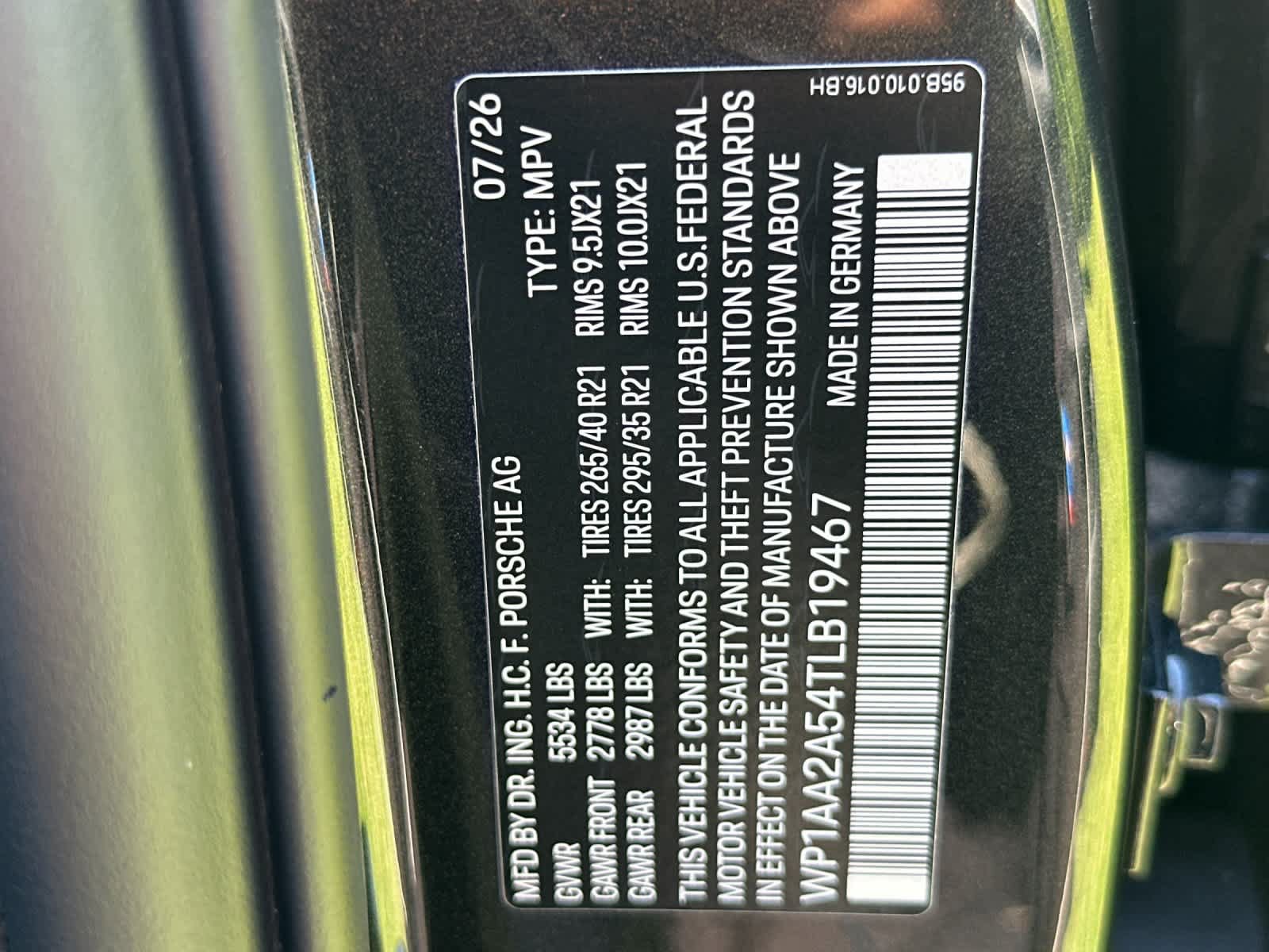 New 2026 Porsche Macan AWD/4WD image 33