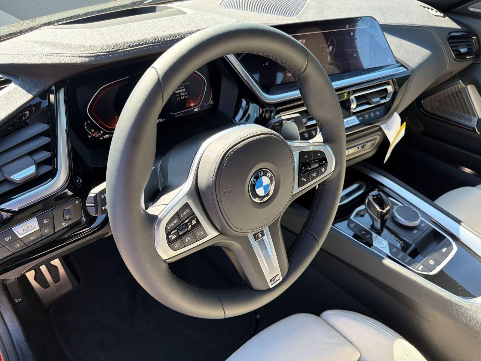 New 2026 BMW Z4 sDrive30i w/ Premium Package RWD image 4