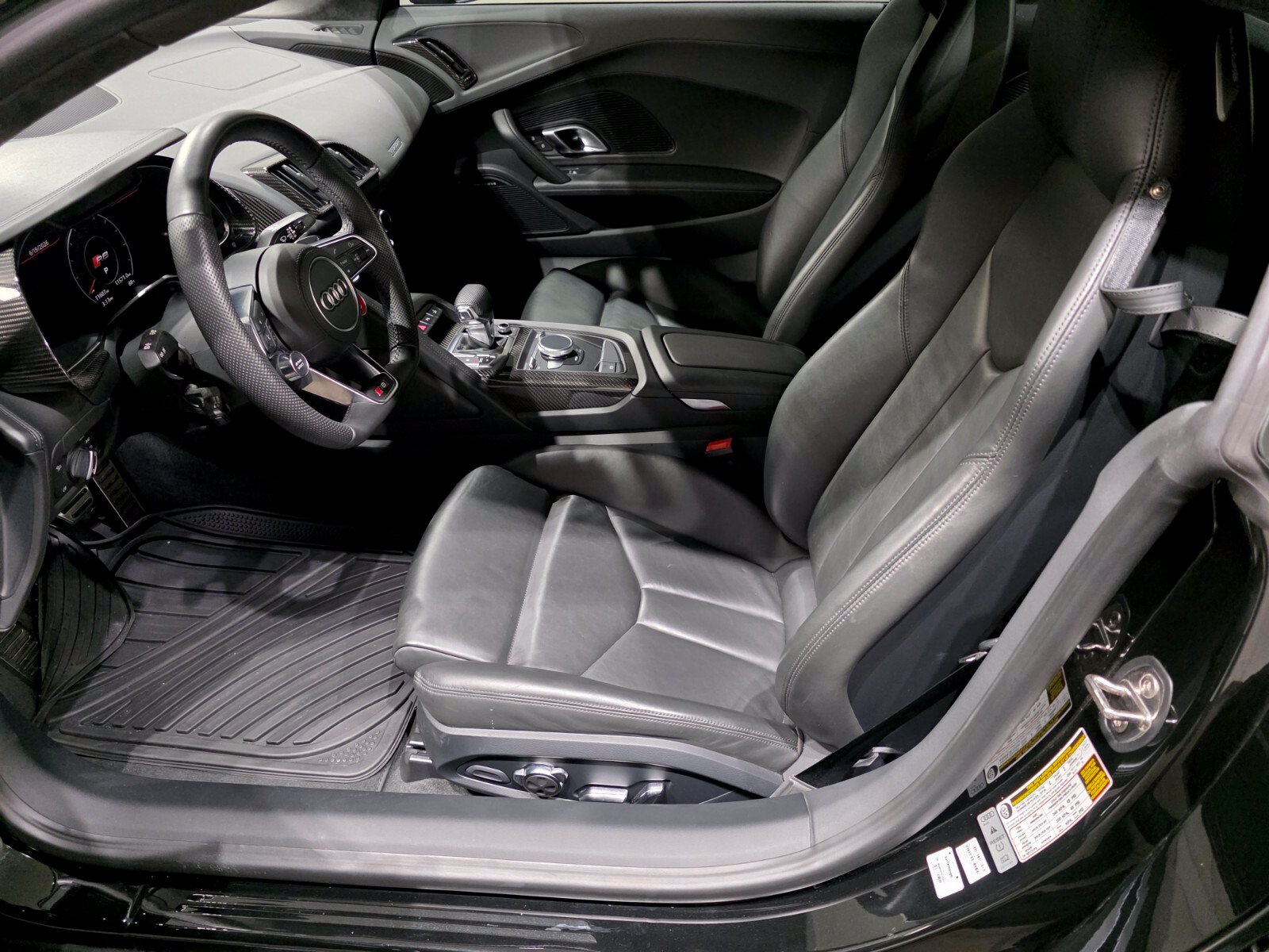 Used 2020 Audi R8 V10 w/ Carbon Exterior Package AWD/4WD image 6