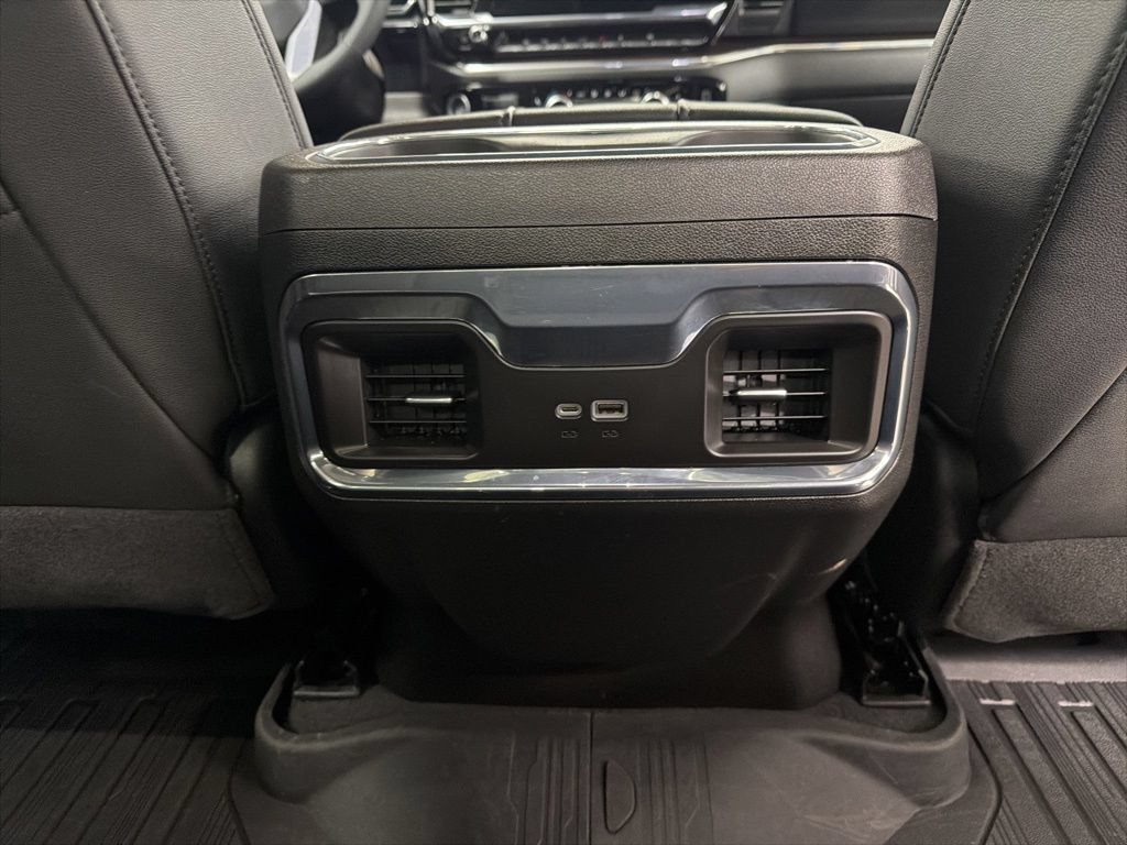 Used 2024 GMC Sierra 1500 Elevation w/ Elevation Premium Package AWD/4WD image 11
