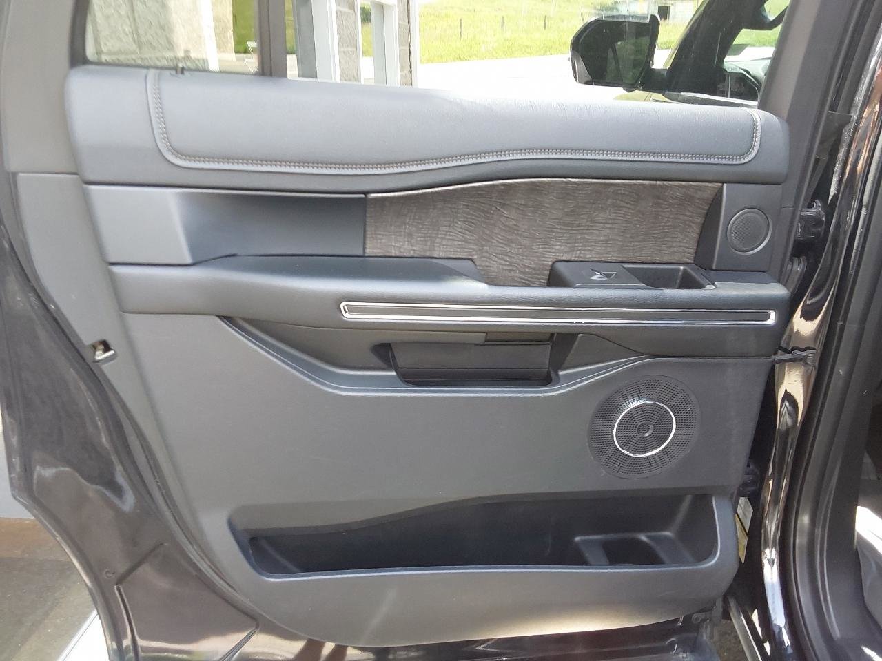 Used 2019 Ford Expedition Max Limited w/ Equipment Group 302A AWD/4WD image 26