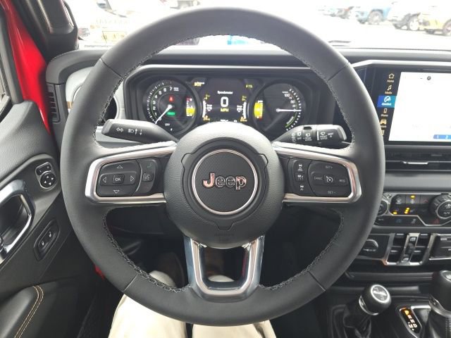 Certified 2025 Jeep Wrangler Unlimited Sahara image 16