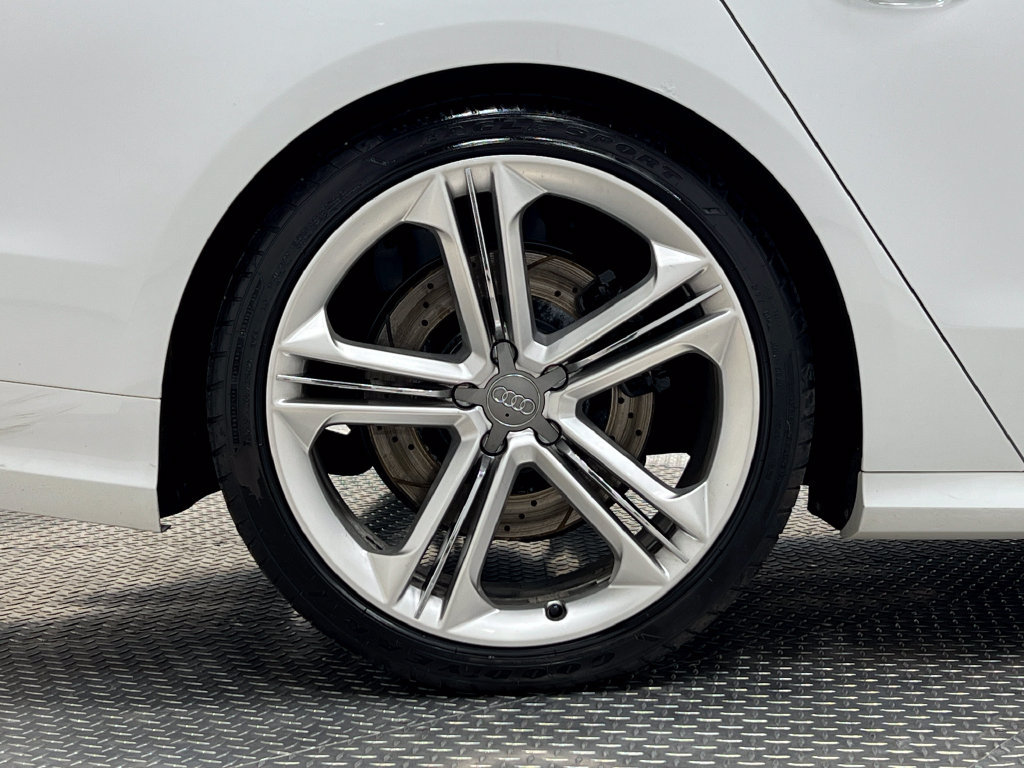 Used 2015 Audi S8 AWD/4WD image 37