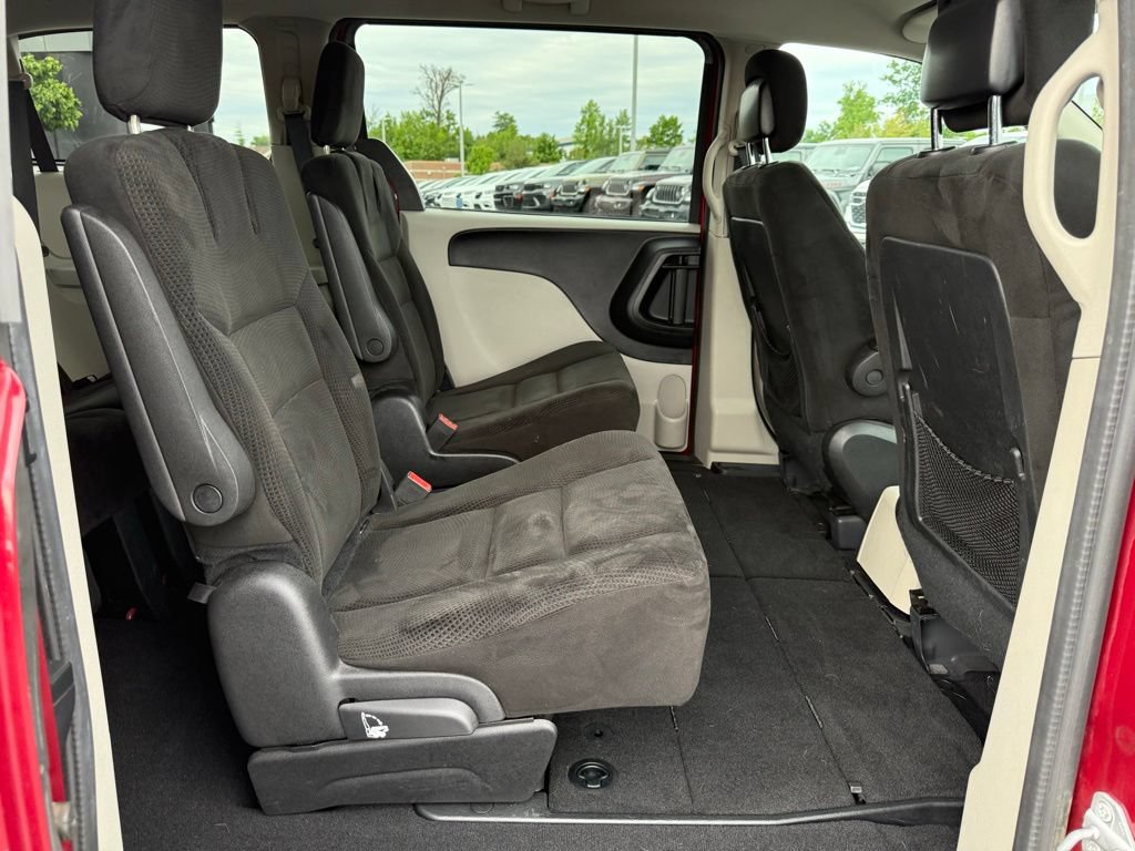 Used 2016 Dodge Grand Caravan SE w/ Quick Order Package 29E SE FWD image 27
