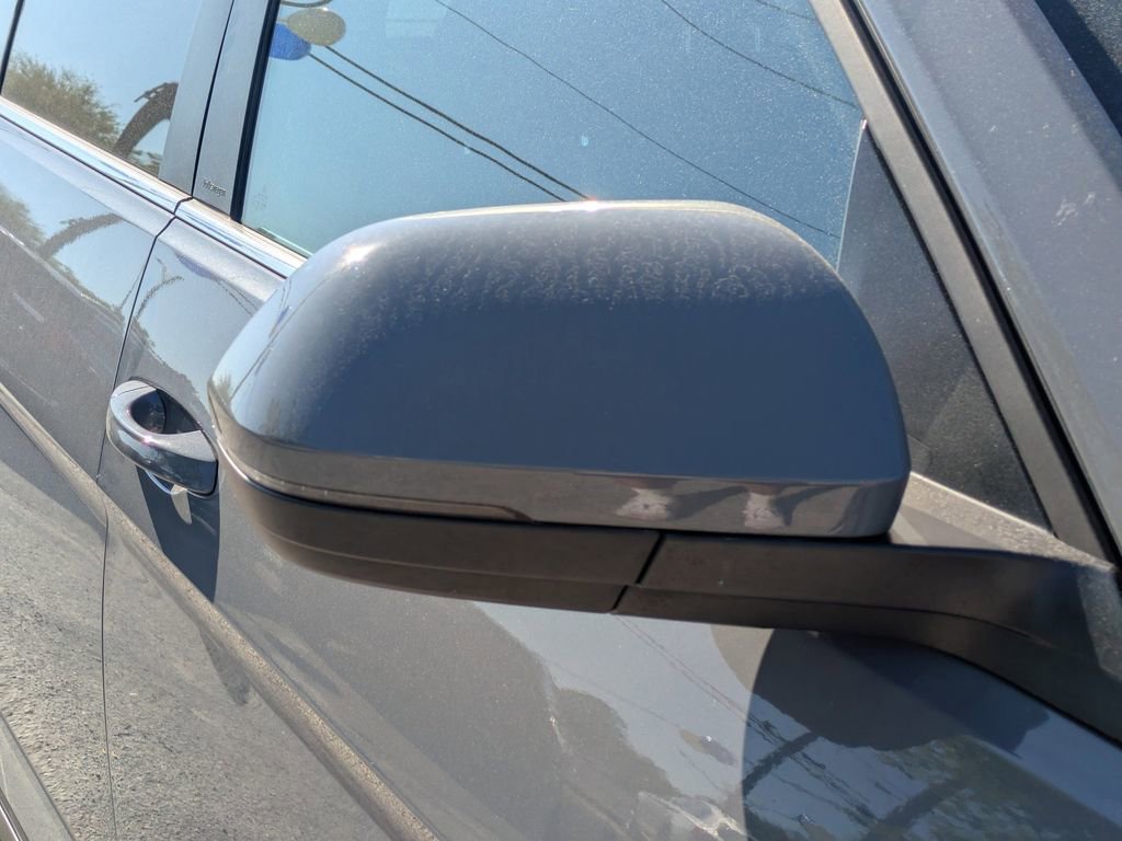 Used 2021 Volkswagen Atlas Cross Sport SE image 10