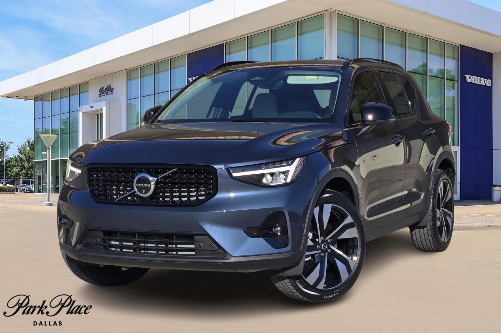 New 2026 Volvo XC40 B4 Plus w/ Protection Package Premier