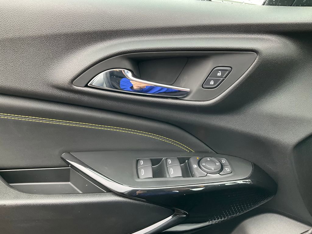 New 2026 Chevrolet Trax LT FWD image 16