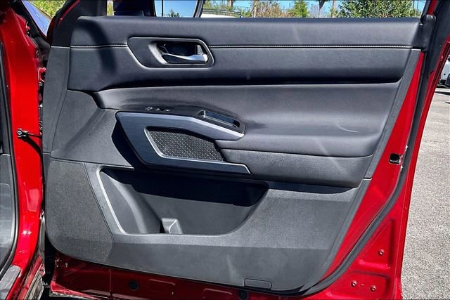 Certified 2025 Nissan Pathfinder SL w/ SL Premium Package image 26