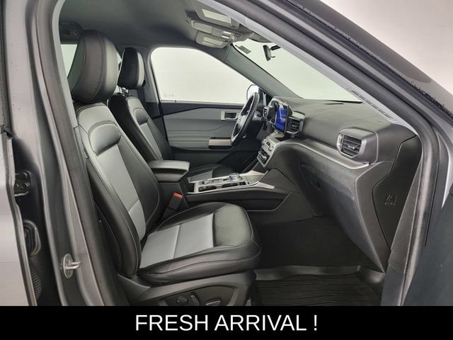 Certified 2023 Ford Explorer XLT w/ Equipment Group 202A AWD/4WD image 19