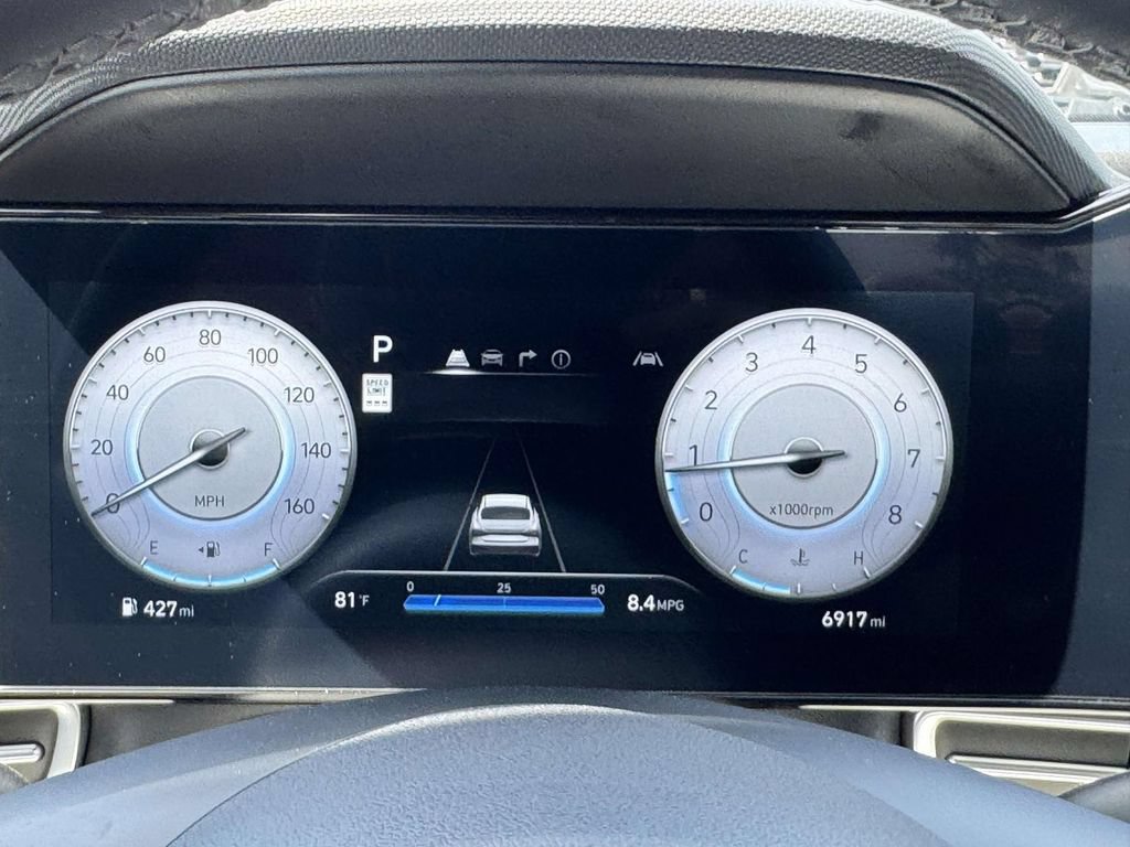 Certified 2025 Hyundai Elantra Limited FWD image 21