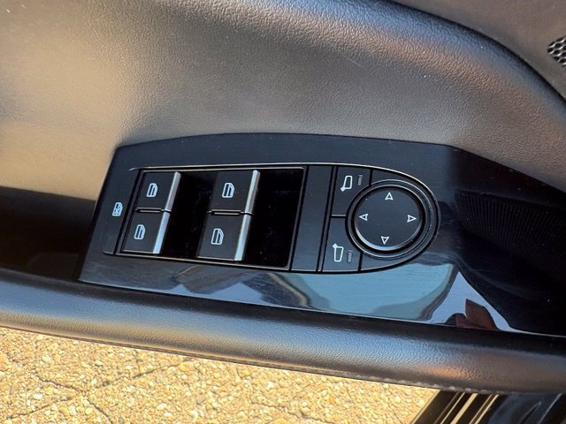 Used 2024 MAZDA MAZDA3 s FWD image 20