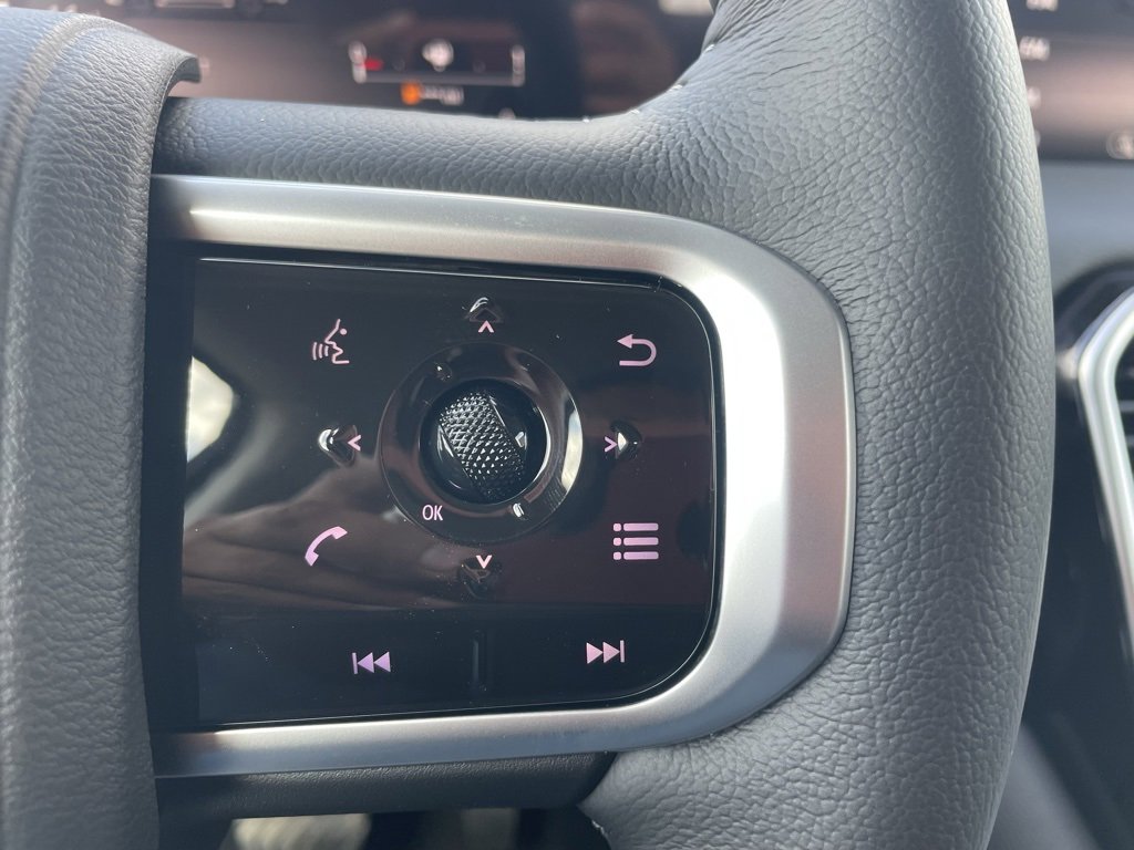 New 2026 Nissan Armada SV image 10