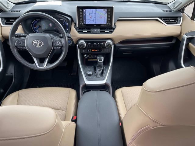 Used 2021 Toyota RAV4 Limited image 16