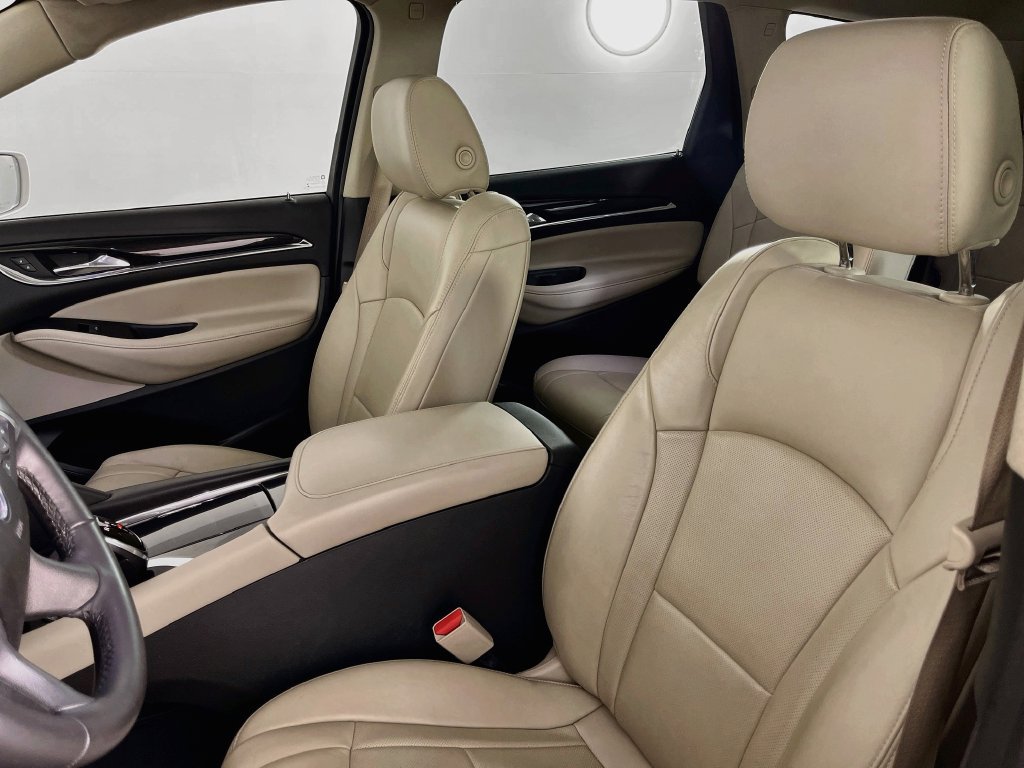 Used 2020 Buick Enclave Essence w/ Sound and Sites Package FWD image 30