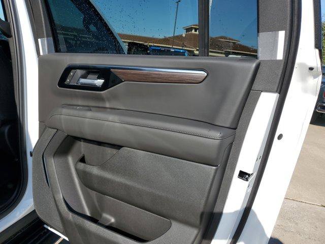 New 2026 Chevrolet Suburban LS w/ LPO, Dark Essentials Package image 11