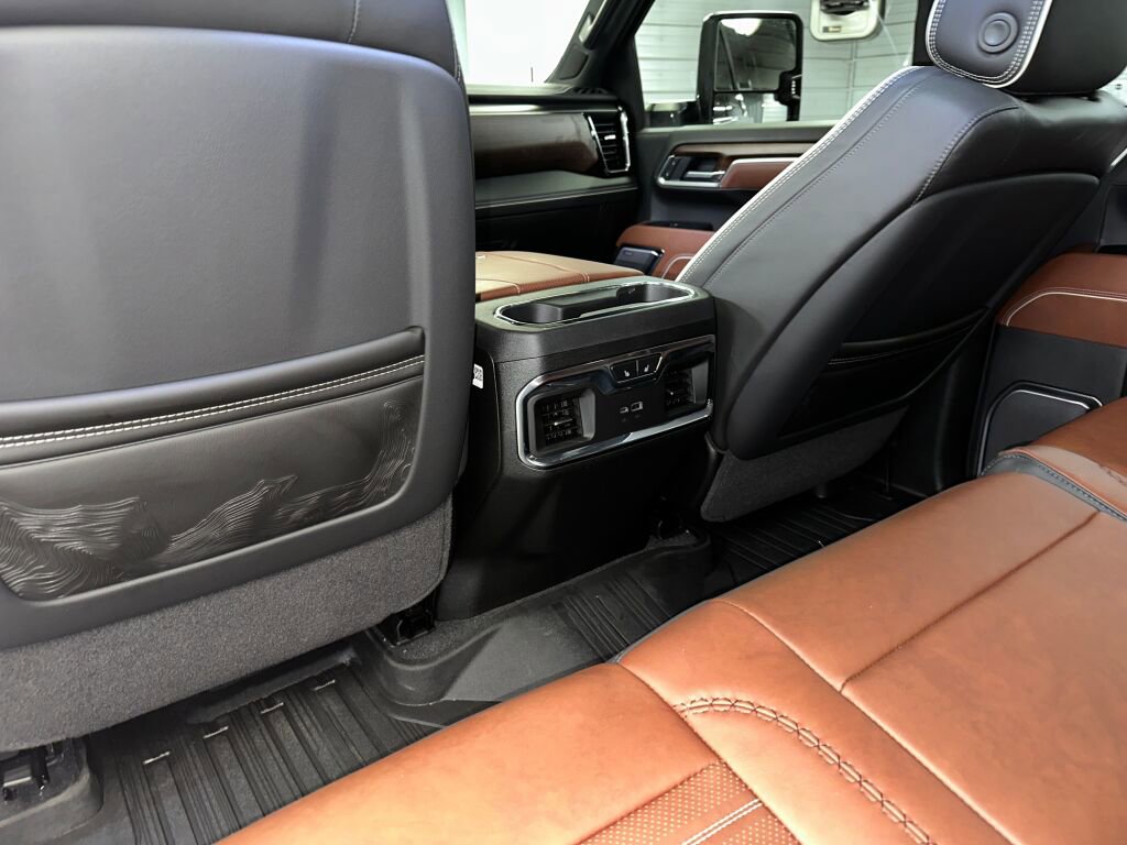 Certified 2025 GMC Sierra 2500 Denali Ultimate w/ Max Trailering Package image 25