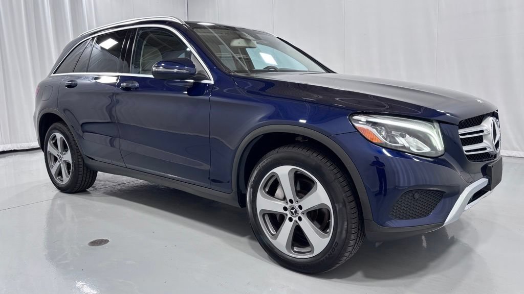 Used 2019 Mercedes-Benz GLC 300 4MATIC image 4