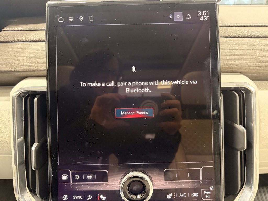 Used 2024 GMC Acadia Denali image 50