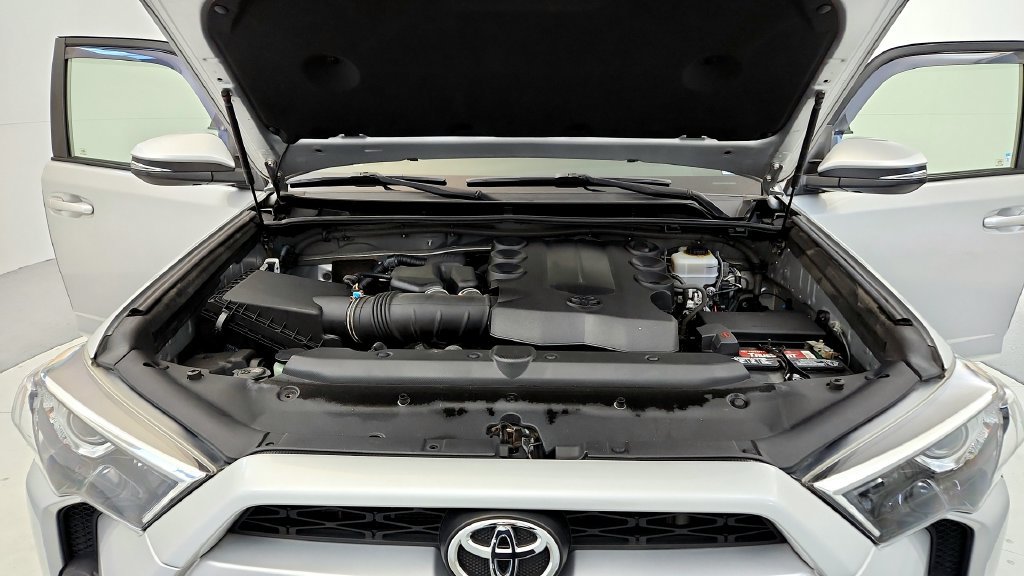 Certified 2017 Toyota 4Runner SR5 Premium AWD/4WD image 14