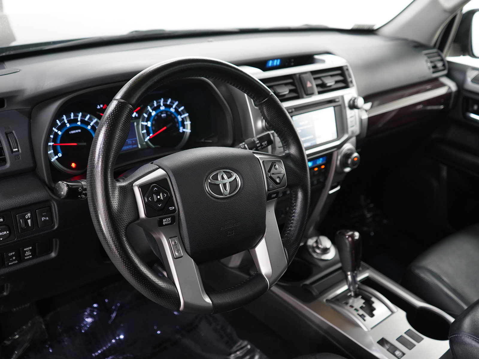 Used 2015 Toyota 4Runner Limited AWD/4WD image 22