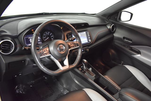 Used 2021 Nissan Kicks SR w/ SR Premium Package FWD image 13