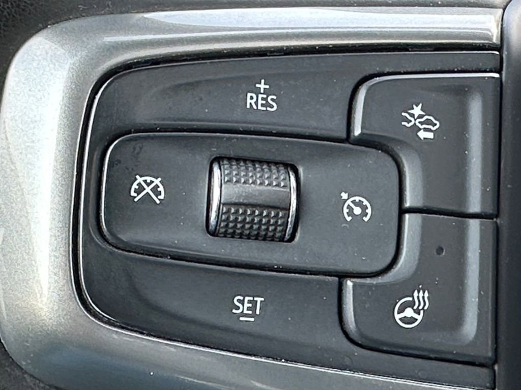 Used 2025 Chevrolet Silverado 2500 LTZ w/ LTZ Premium Package AWD/4WD image 20
