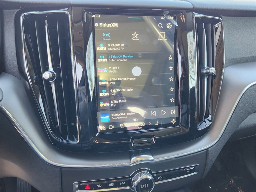 New 2025 Volvo XC60 B5 Core w/ Protection Package Premier image 18