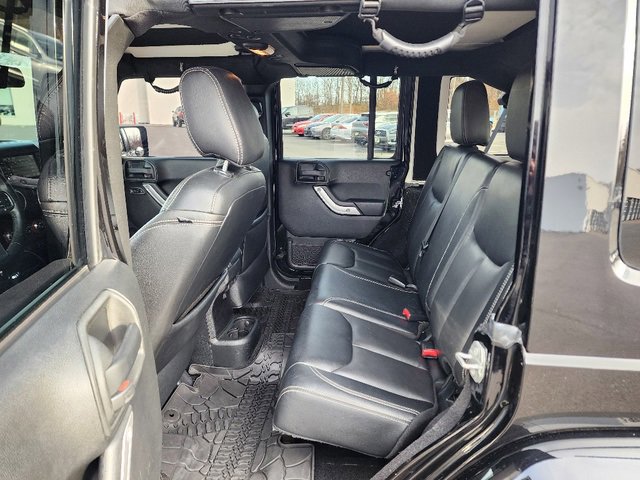 Used 2016 Jeep Wrangler Unlimited Rubicon image 22