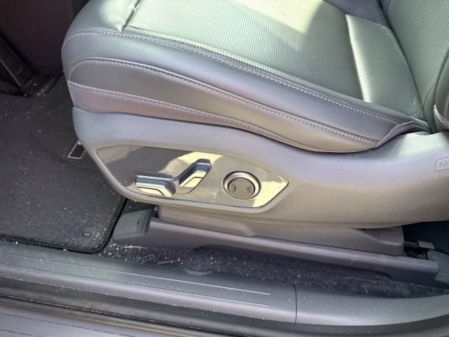 Certified 2024 Kia EV9 Light Long Range RWD image 8
