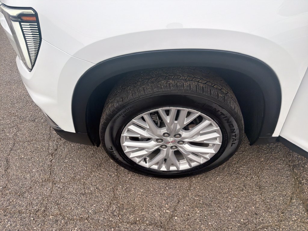 Used 2026 GMC Acadia Elevation w/ Elevation Premium Package FWD image 10