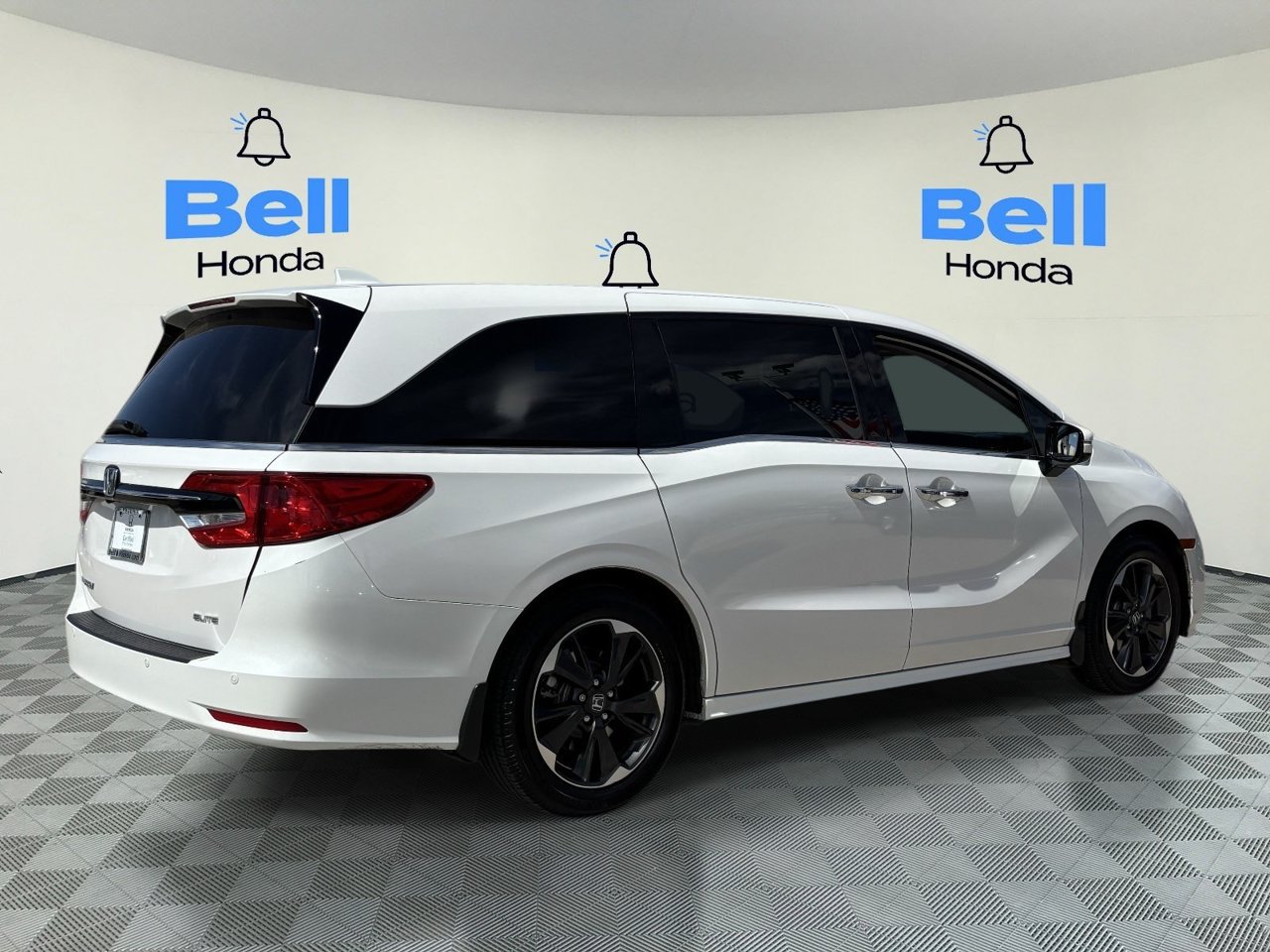 Certified 2024 Honda Odyssey Elite image 4