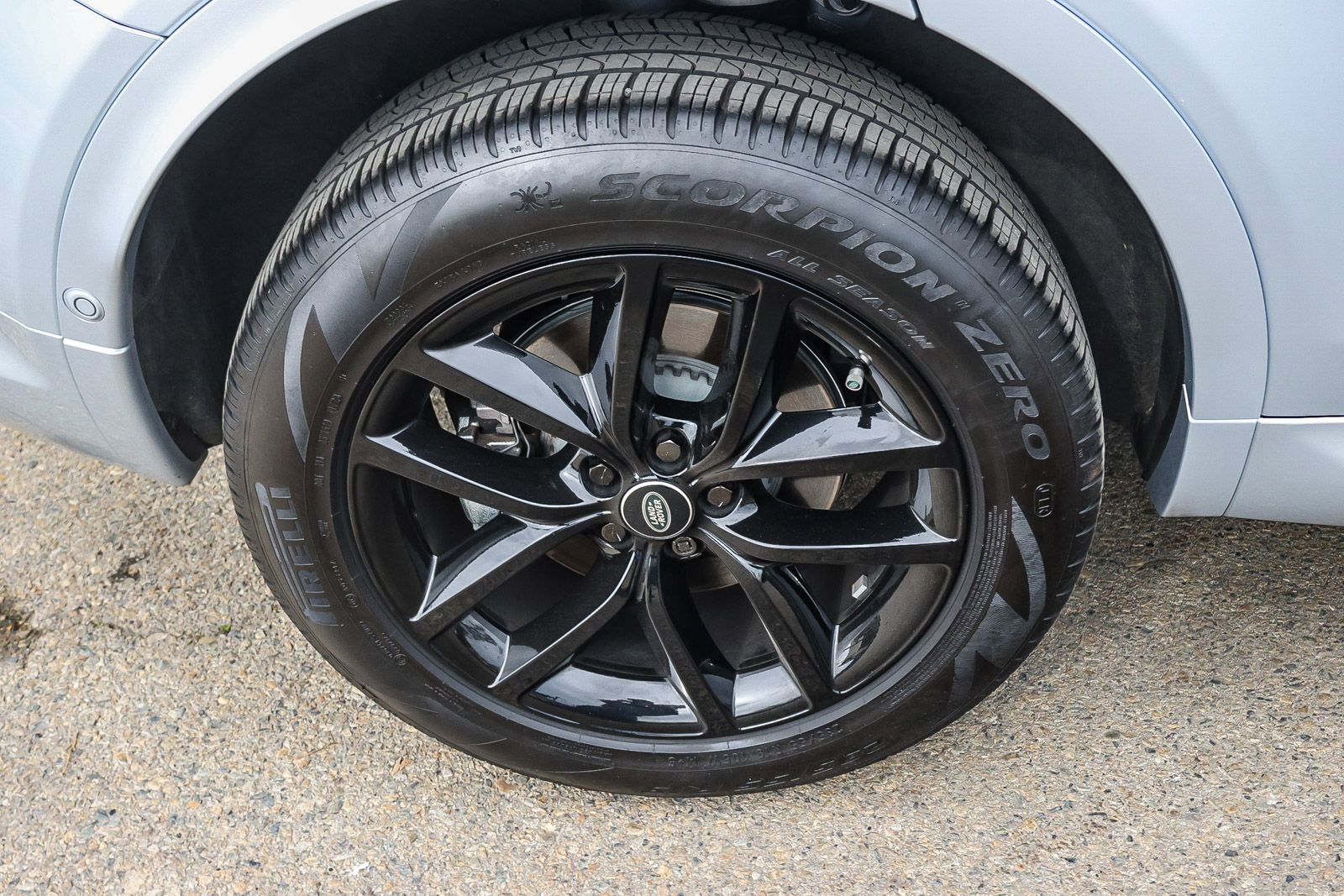 Used 2024 Land Rover Discovery Sport S image 12